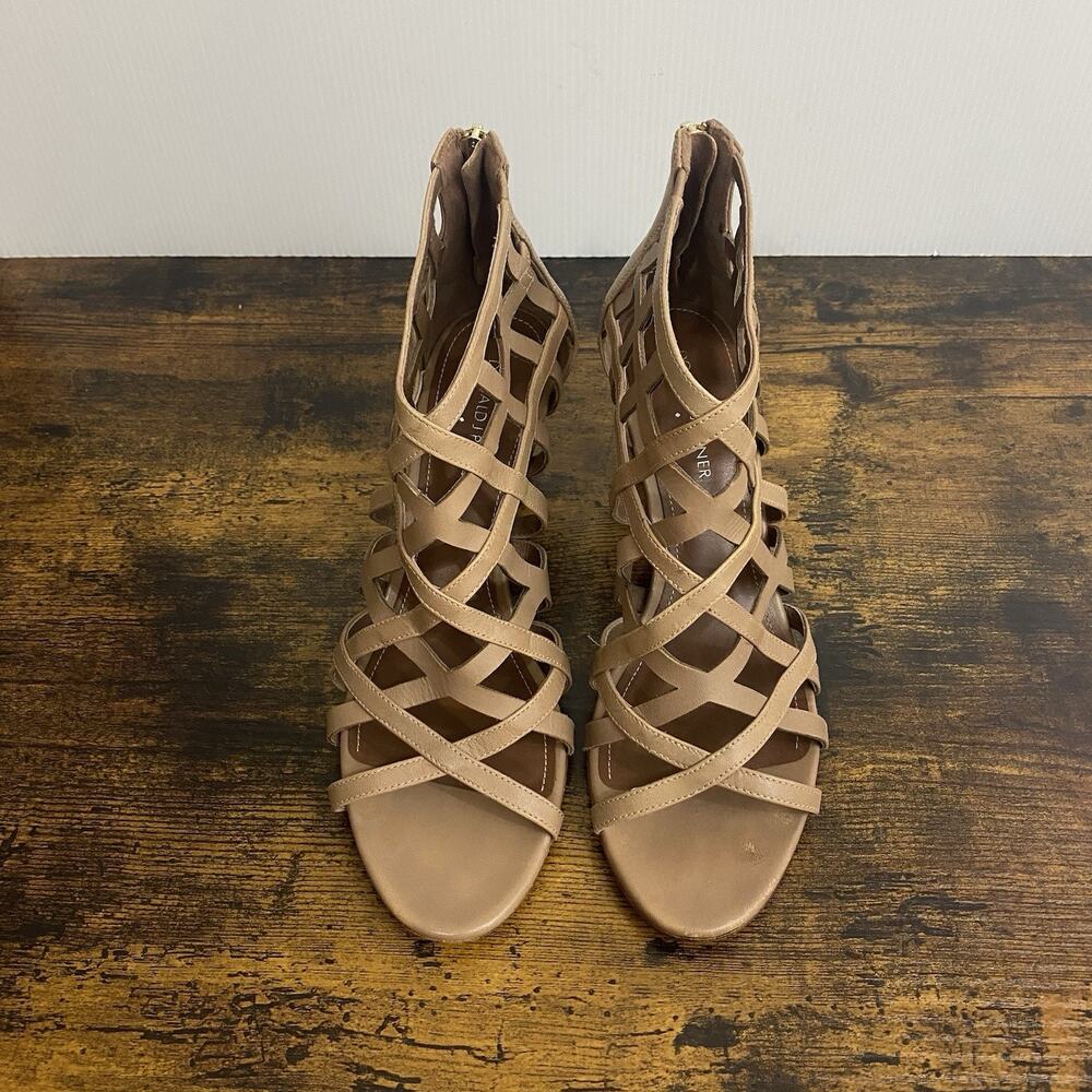 Donald Pliner Wedge Sandals Heels Sz 9M Tan Caged‎ Gladiator Madia